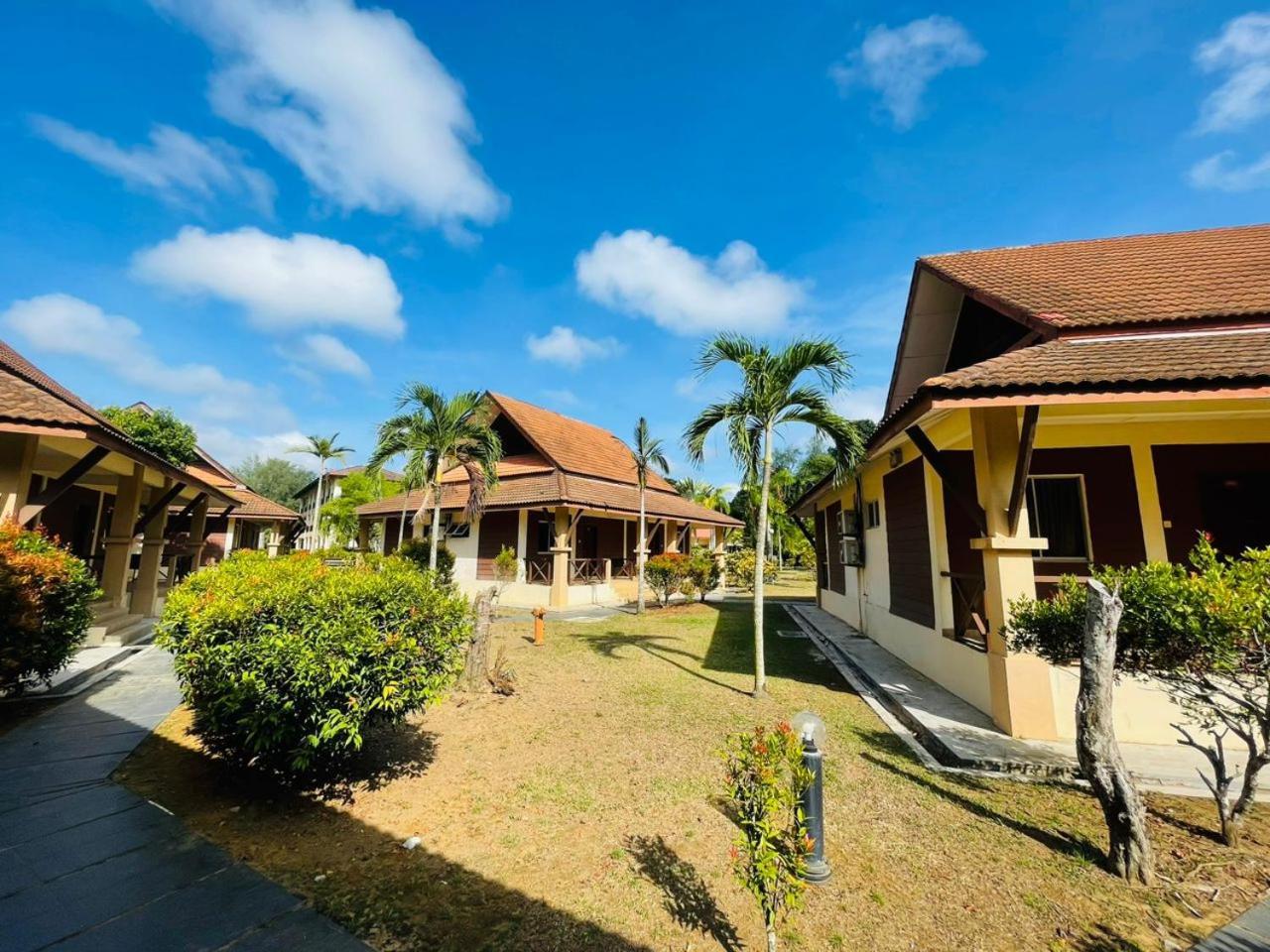 Rompin Beach Resorts Kuala Rompin Zewnętrze zdjęcie