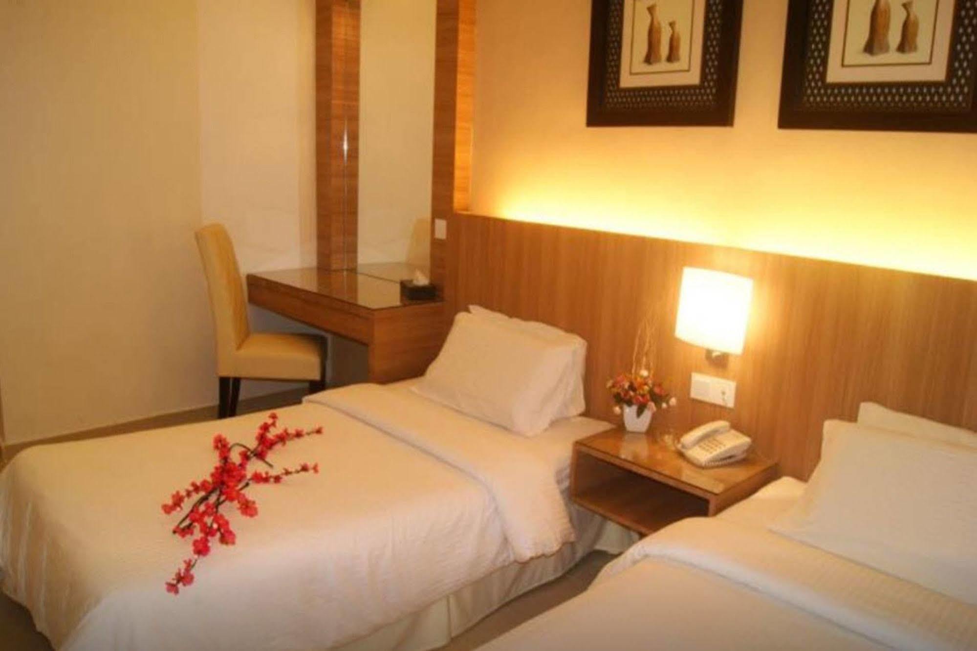 Rompin Beach Resorts Kuala Rompin Zewnętrze zdjęcie